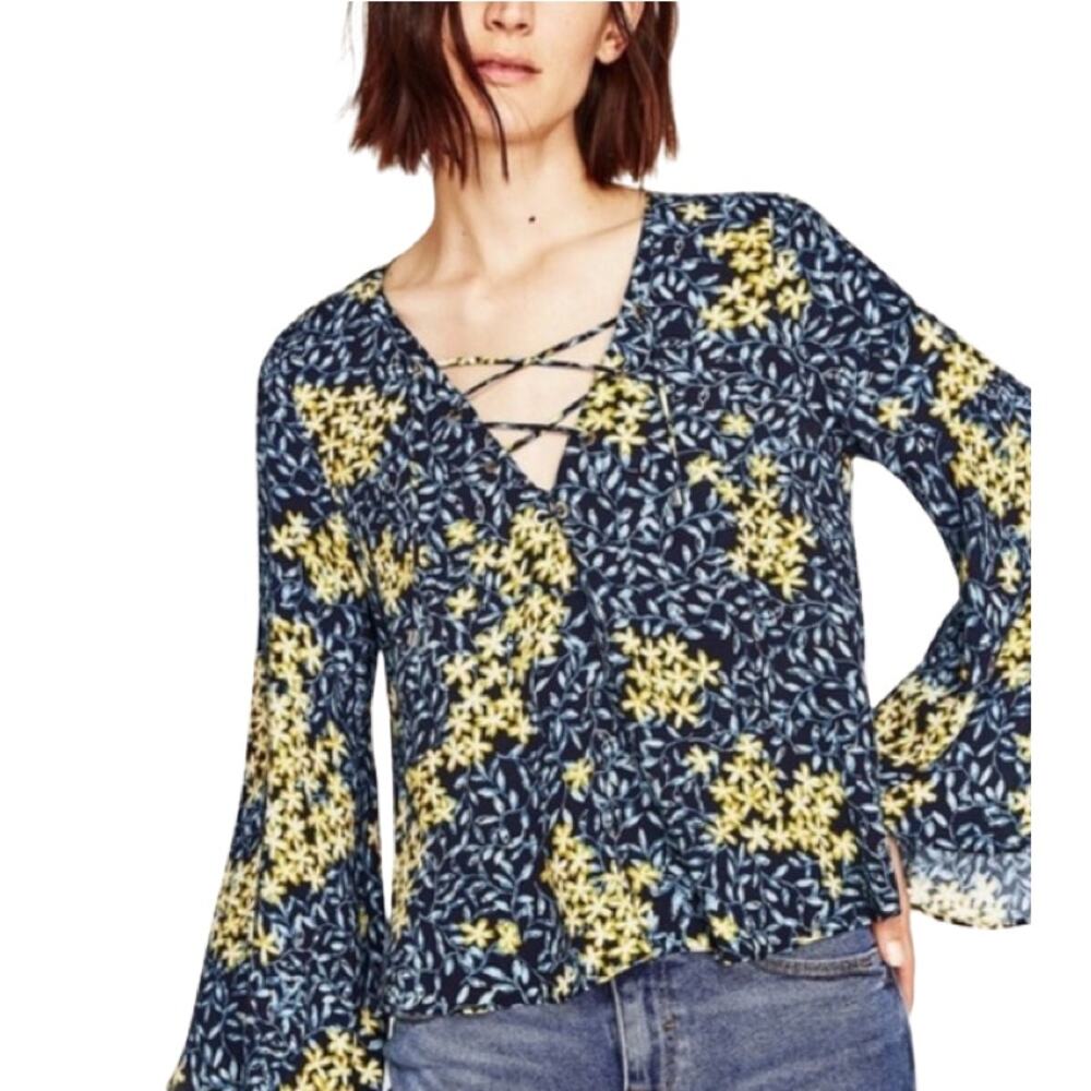 Zara blue floral print bell sleeve blouse